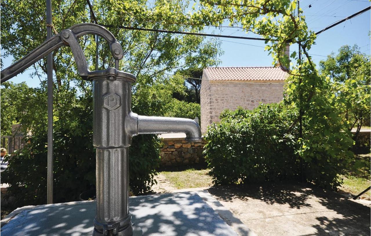 Nice Home In Jezera With Wifi Buitenkant foto