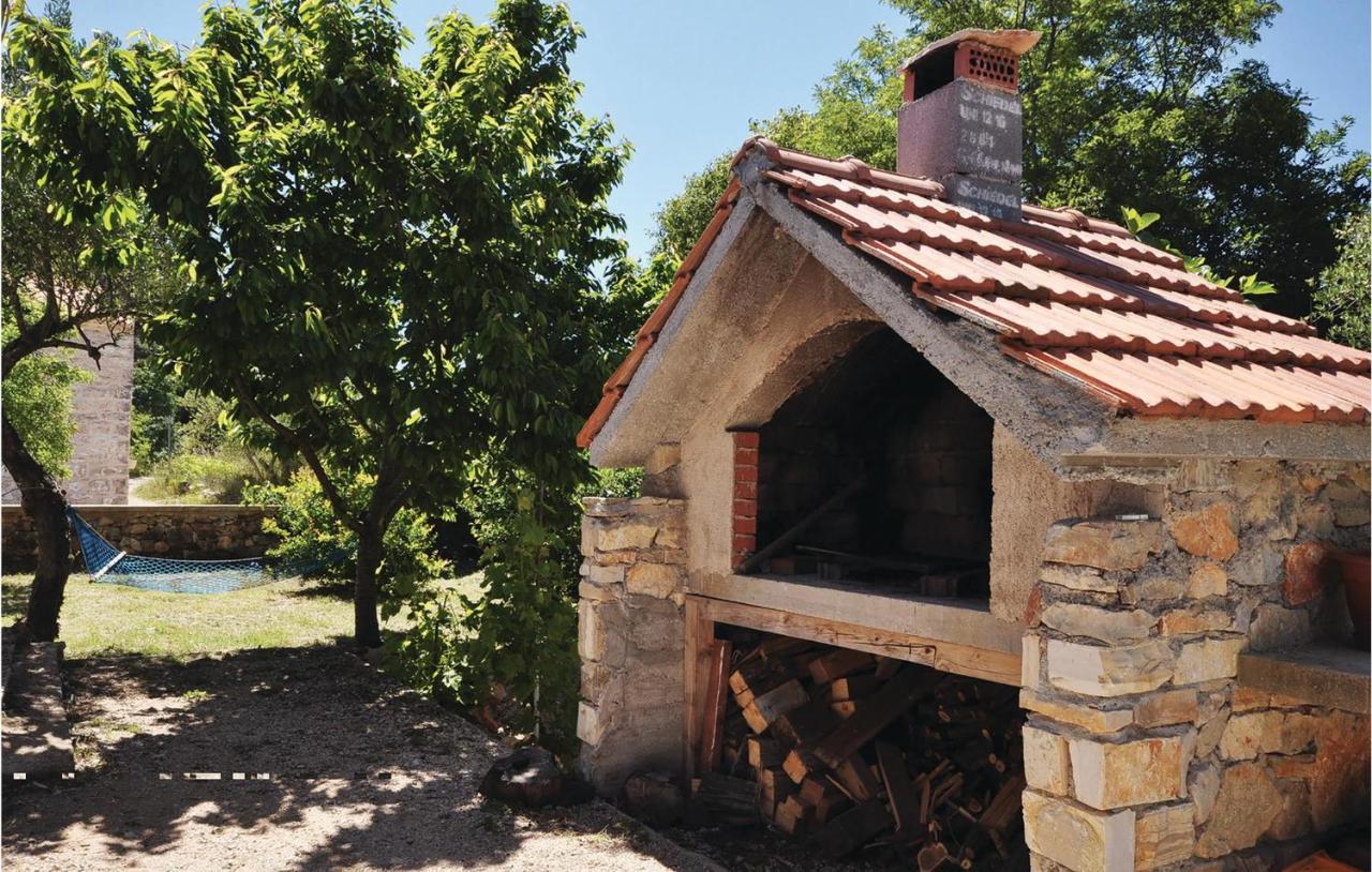 Nice Home In Jezera With Wifi Buitenkant foto