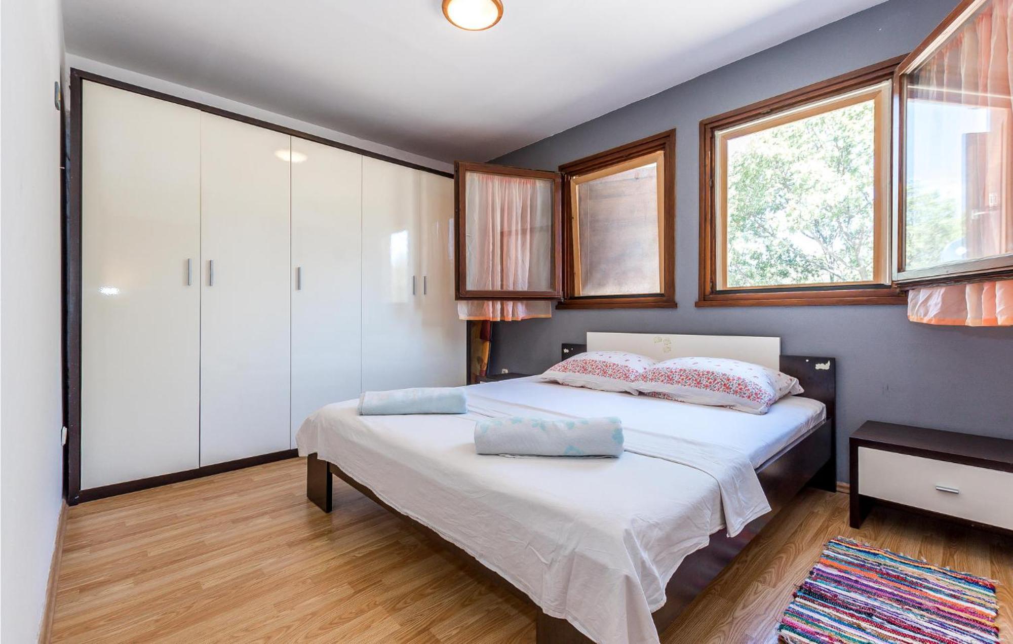 Nice Home In Jezera With Wifi Buitenkant foto